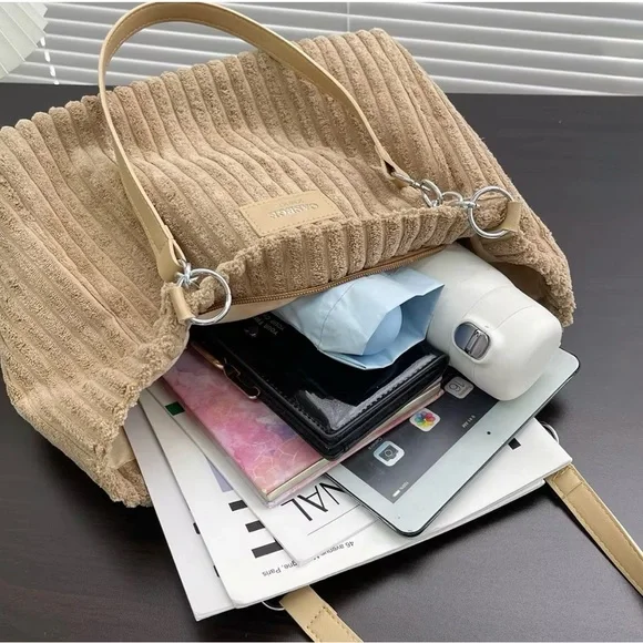 Meiduola NEW Cordoroy/chenille tote. Beige textured tote is fun & fashionable - Picture 7 of 7